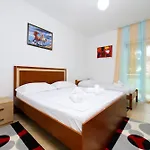 Jimi 2 * Vlorë